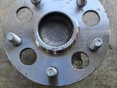 Ступица в сборе на Raf4, без датчика ABS