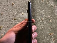 продаю айфон xr срочно 