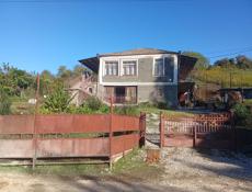 Продаётся дом с земельным участком 124