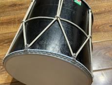 Продаю барабан чёрнго цвета на свадьбе тоже играл