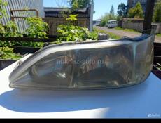 Левая фара 