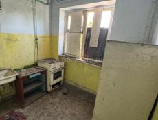 Квартира расположена на 1- этаже, одно комнатная квартира, полный пакет Документов!по Ул абжуйская 7/2 в шаговой доступности! Продажа или обмен на машину вотцап +79407730871