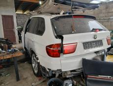 BMW  X5