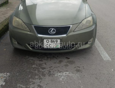 Lexus IS