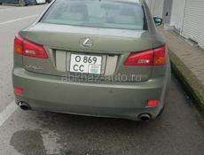 Lexus IS