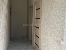 Сдается 2-х комнатная квартира в центре Сухума. Рынок. На долгий срок!