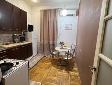 На длительный срок , центр города