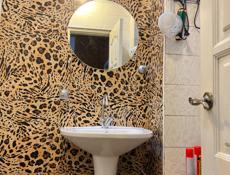 На длительный срок , центр города