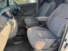 Тойота Вокси 2005 г и тд