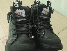 Ботинки 23/26 размер