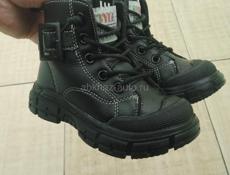 Ботинки 23/26 размер