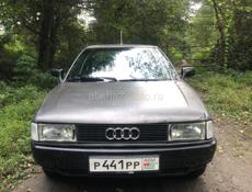 Audi 80