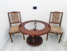 Журнальный стол с двумя стульями!Самовывоз!