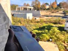 Продается срочно новый телефон 