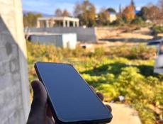 Продается срочно новый телефон 