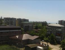 Продам 5ти комнатную квартиру в г. Гудауте