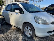 Хонда фит 2004 г и тд 