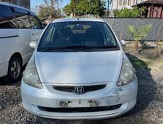 Хонда фит 2004 г и тд 