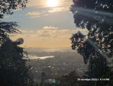 Здание в центре Сухум под ресторан, офис, банк, модный клуб-25млн.р.