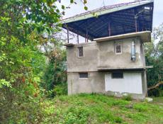 Здание в центре Сухум под ресторан, офис, банк, модный клуб-25млн.р.