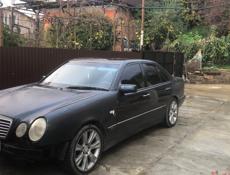 Mercedes-Benz E-Класс