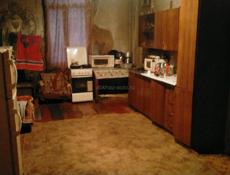 Продам дом 5 комнатны жилой есть родник питьевая вода большой гараж 