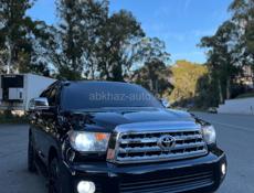 Toyota Sequoia