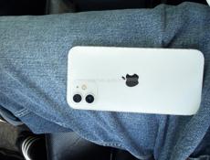 Продаю iPhone 12 