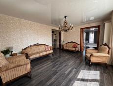 Диваны и кресла в зал