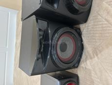 Музыкальный центр LG CJ45