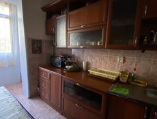 Срочно ! Жилая трехкомнатная квартира