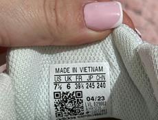 Для тенниса кроссовки 