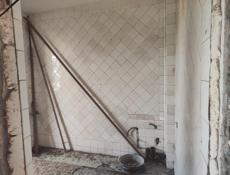 Огромная квартира в благоустроенным дворе для большой, дружной семьи 