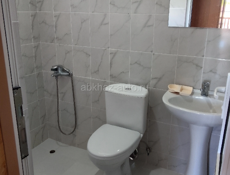 На длительный срок частный дом…