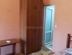 На длительный срок частный дом…