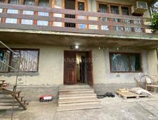 Дом в центре города старый Сухум