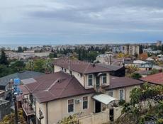 Дом в центре города старый Сухум