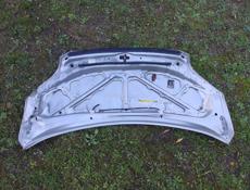 Капот под рихтовку Тайота Вокси