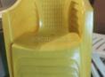 Пластиковые кресла 