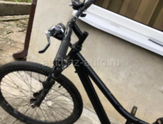 Продам велик в хорошем состоянии тормозов нету и скорость не переключаются надо тросики. Купит 