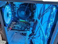 занимаюсь ремонтом компьютеров. Обслуживание, чистка, замена термопасты на видеокарте, на процессоре и так далее.