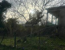 Улица Чанба дом 🏠 8 соток земли . требуется ремонт 