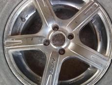 Продам 15 диски вместе с резиной