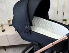 Продам совершенно новую коляску 2/1.Прогулочный блок вовсе не вскрывали. + в подарок 