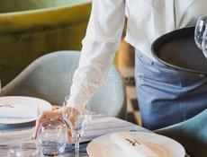 Требуется официанты! 