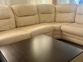 Диван угловой кожаный 