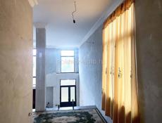 Дом с строительным участком 