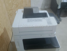 В продаже широкоформатный принтер 