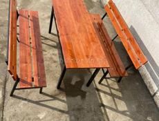 Стол и стулья 