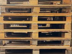 ПРОДЮТСЯ ПОДДОНЫ 